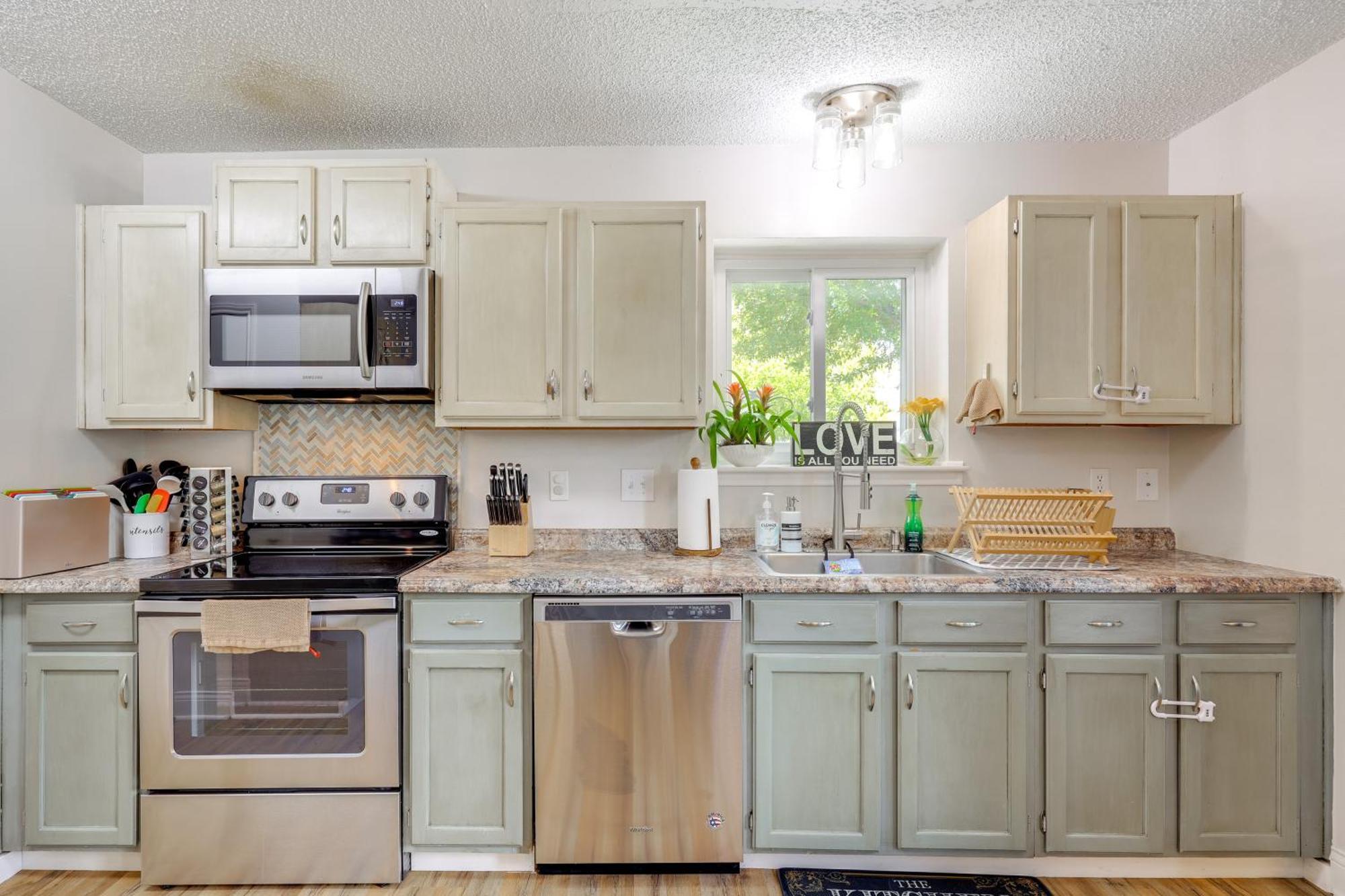Dog-friendly Live Oak With Hot Tub And Game Room! *